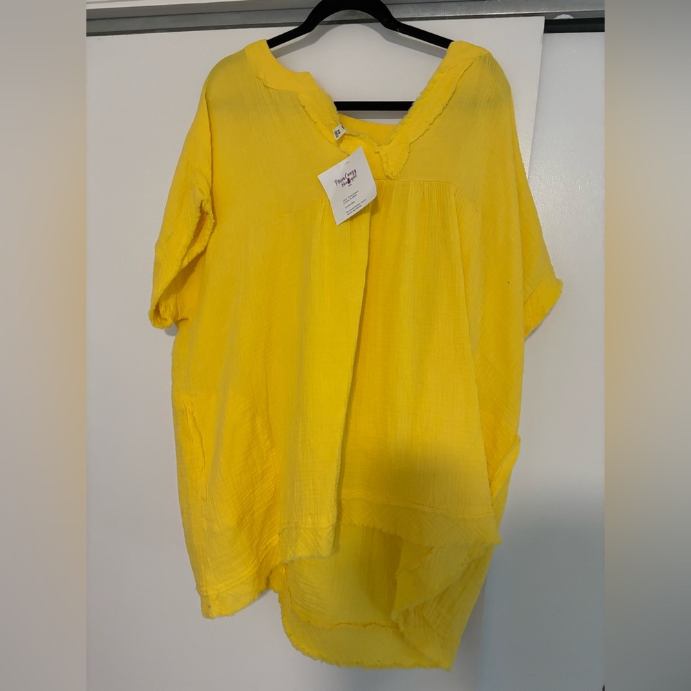 Zenana Outfitters Yellow Blouse